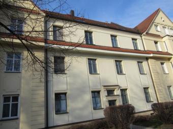 Schöne Wohnung in Denkmalschutzobjekt mit neuewertiger Einbauküche, Stellplatz und Balkon Wohnung mieten 08060 Zwickau Bild mittel