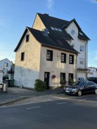 SIEGBURG, zentral gelegenes Einfam. Haus mit ca. 145 m² WNfl., Garten, Terrasse, Pool und Stellplatz Haus kaufen 53721 Siegburg Bild mittel