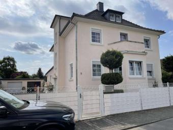 WRS Immobilien - Babenhausen - Ein- bzw. Zweifamilienhaus mit Doppelgarage Haus kaufen 64832 Babenhausen Bild mittel